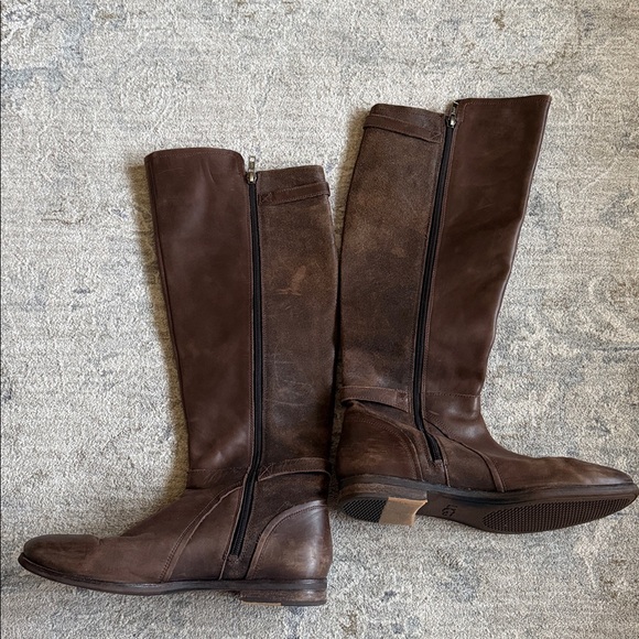Ugg women’s boots
Size 9.5
Color: brown - Picture 2 of 9
